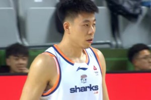 乐鱼体育-失望！男篮顶级锋线打36分钟，只得5、分 球迷：郭士强还要他吗？